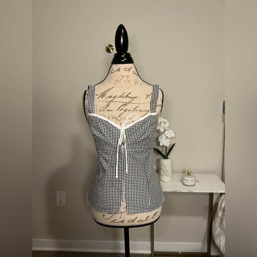 Black and White Checkered Sleeveless Top